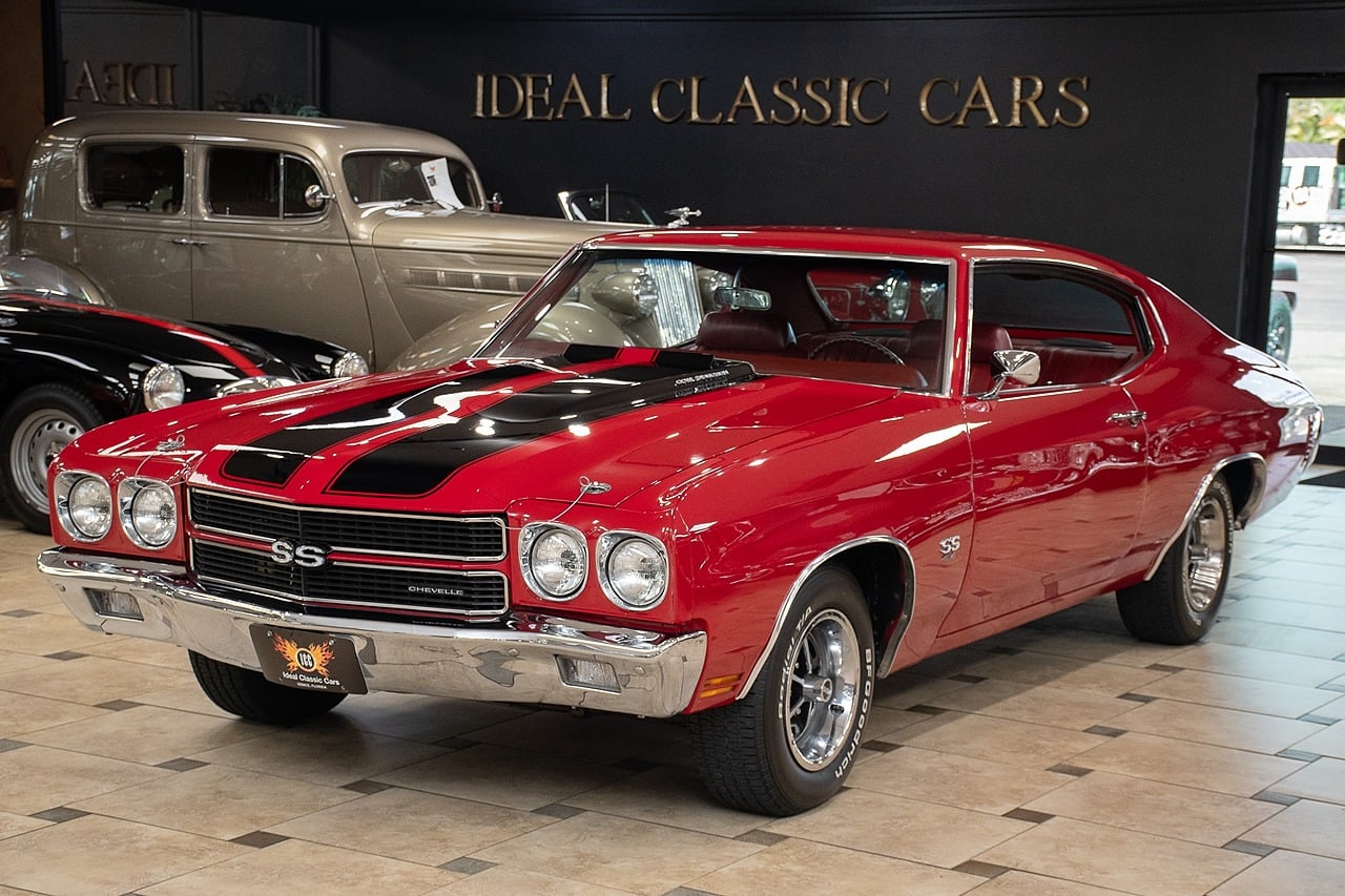 Cranberry Red 1970 Chevrolet Chevelle Coupe  4-Speed Automatic