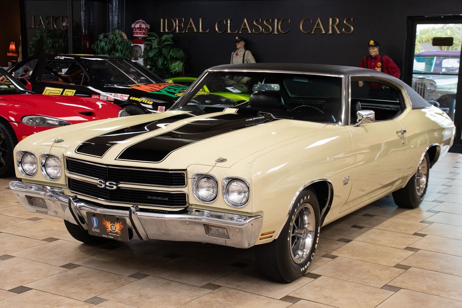 Brown (Gobi Beige) 1970 Chevrolet Chevelle Coupe  4-Speed Manual
