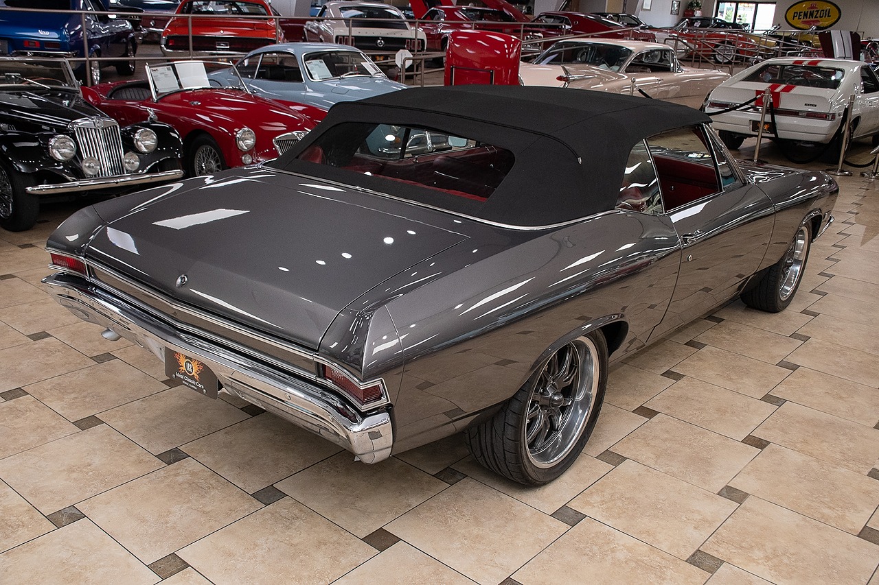 1968 Gray Metallic Chevrolet Chevelle Restomod - F.I. 496C.I. V8 Convertible