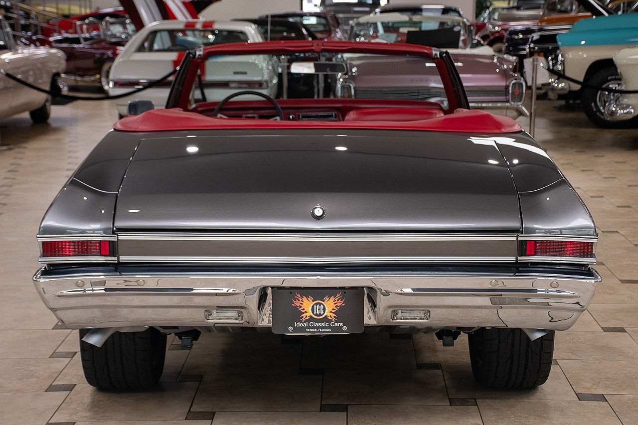 1968 Gray Metallic Chevrolet Chevelle Restomod - F.I. 496C.I. V8 Convertible