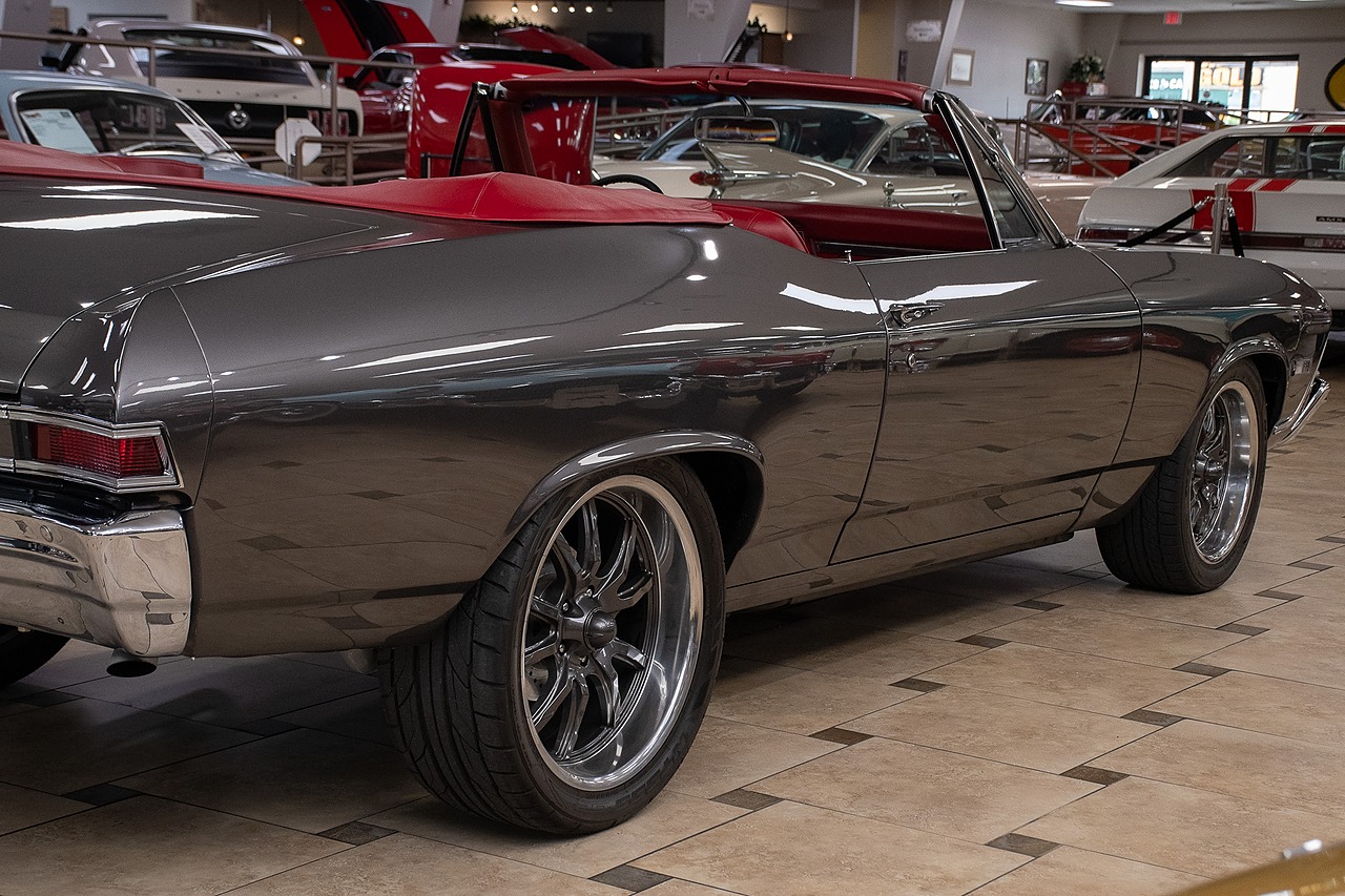 1968 Gray Metallic Chevrolet Chevelle Restomod - F.I. 496C.I. V8 Convertible