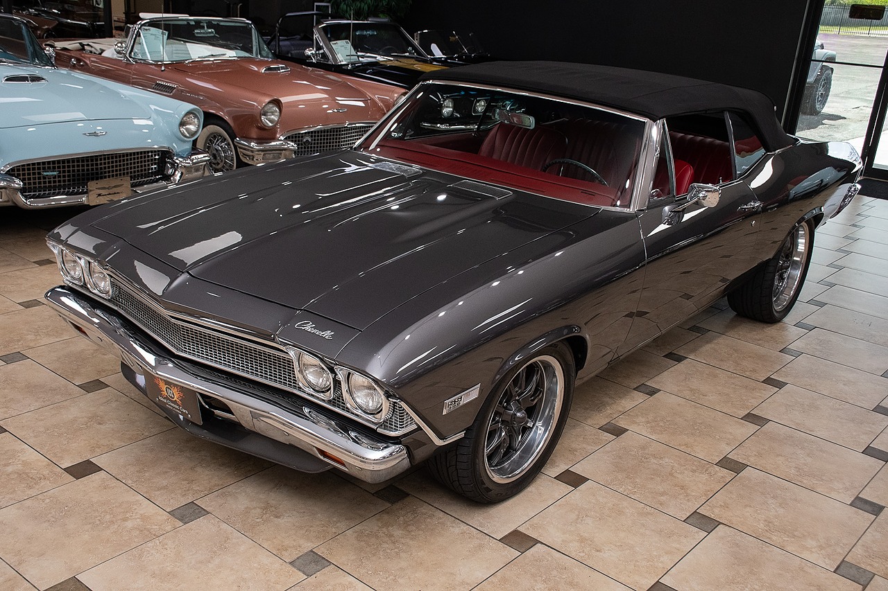 1968 Gray Metallic Chevrolet Chevelle Restomod - F.I. 496C.I. V8 Convertible