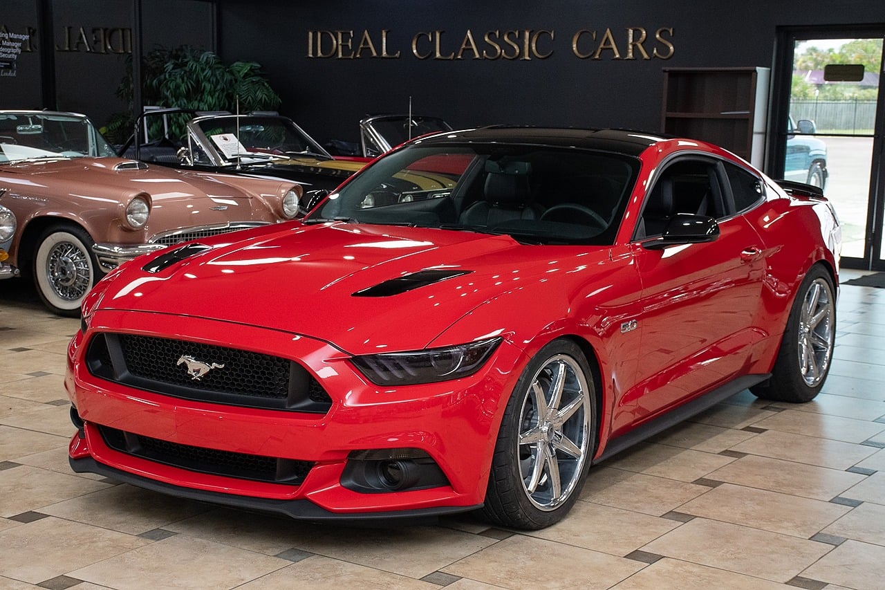 Race Red 2016 Ford Mustang Coupe Rear-Wheel Drive 6-Speed Automatic