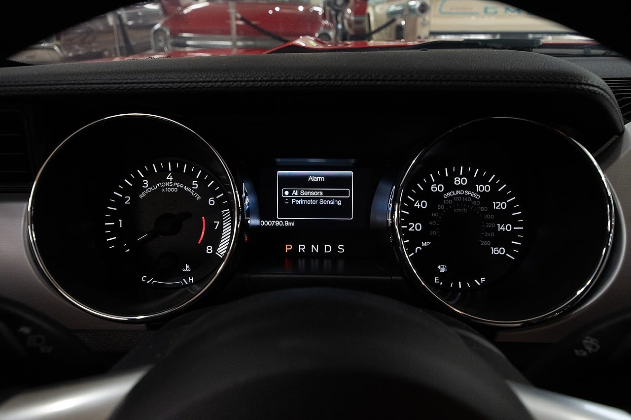 View vehicle photo 2