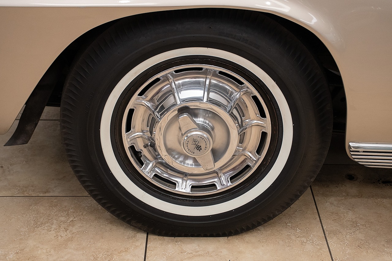1962 Fawn Beige Chevrolet Corvette Convertible