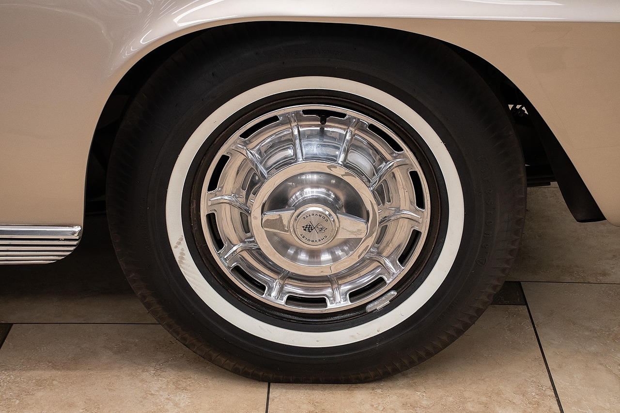 1962 Fawn Beige Chevrolet Corvette Convertible