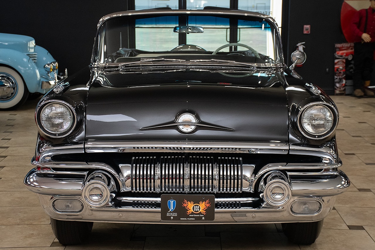1957 Charcoal Gray Pontiac Bonneville