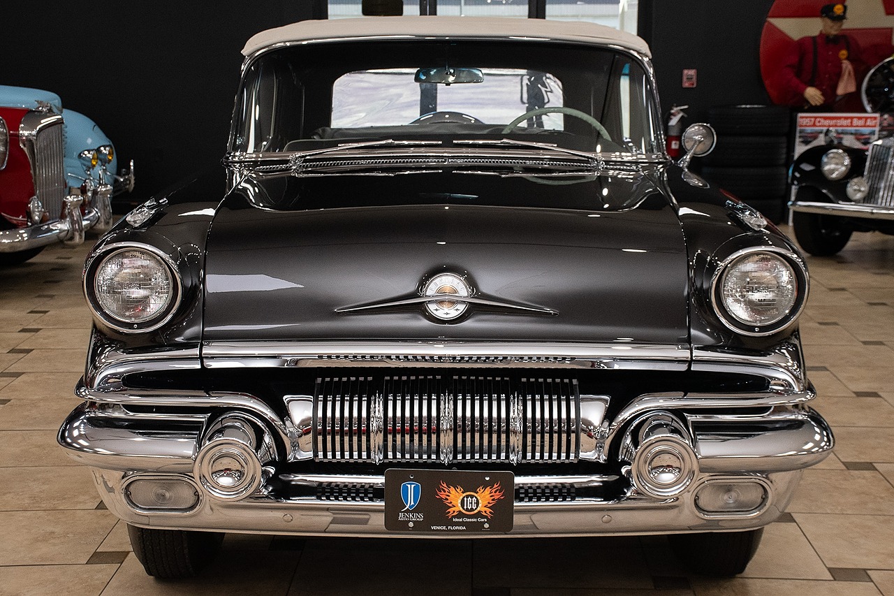 1957 Charcoal Gray Pontiac Bonneville