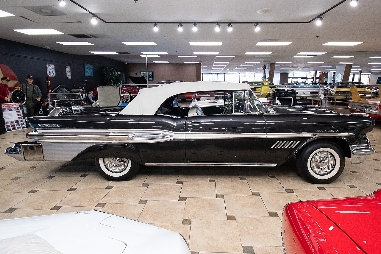1957 Charcoal Gray Pontiac Bonneville