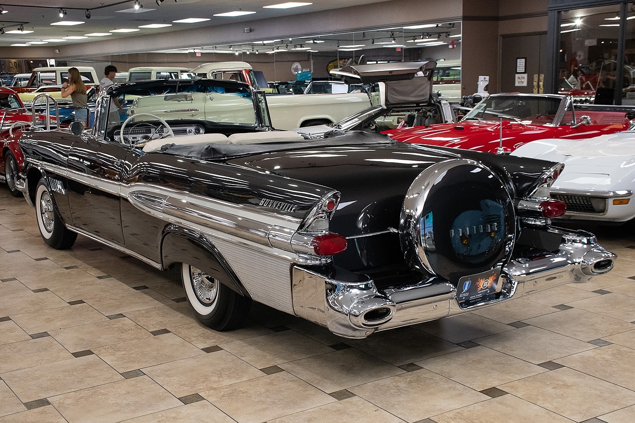 1957 Charcoal Gray Pontiac Bonneville