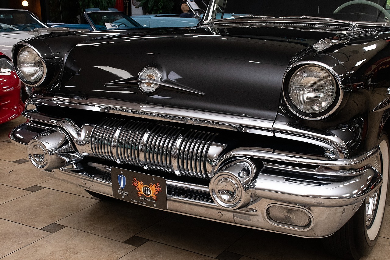 1957 Charcoal Gray Pontiac Bonneville