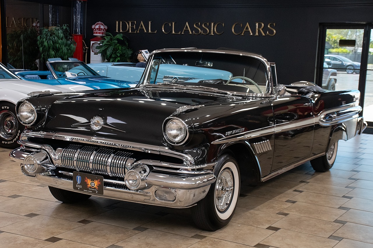 1957 Charcoal Gray Pontiac Bonneville