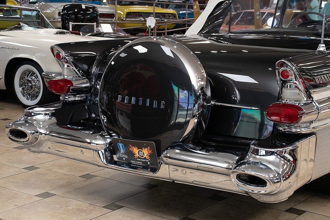 1957 Charcoal Gray Pontiac Bonneville