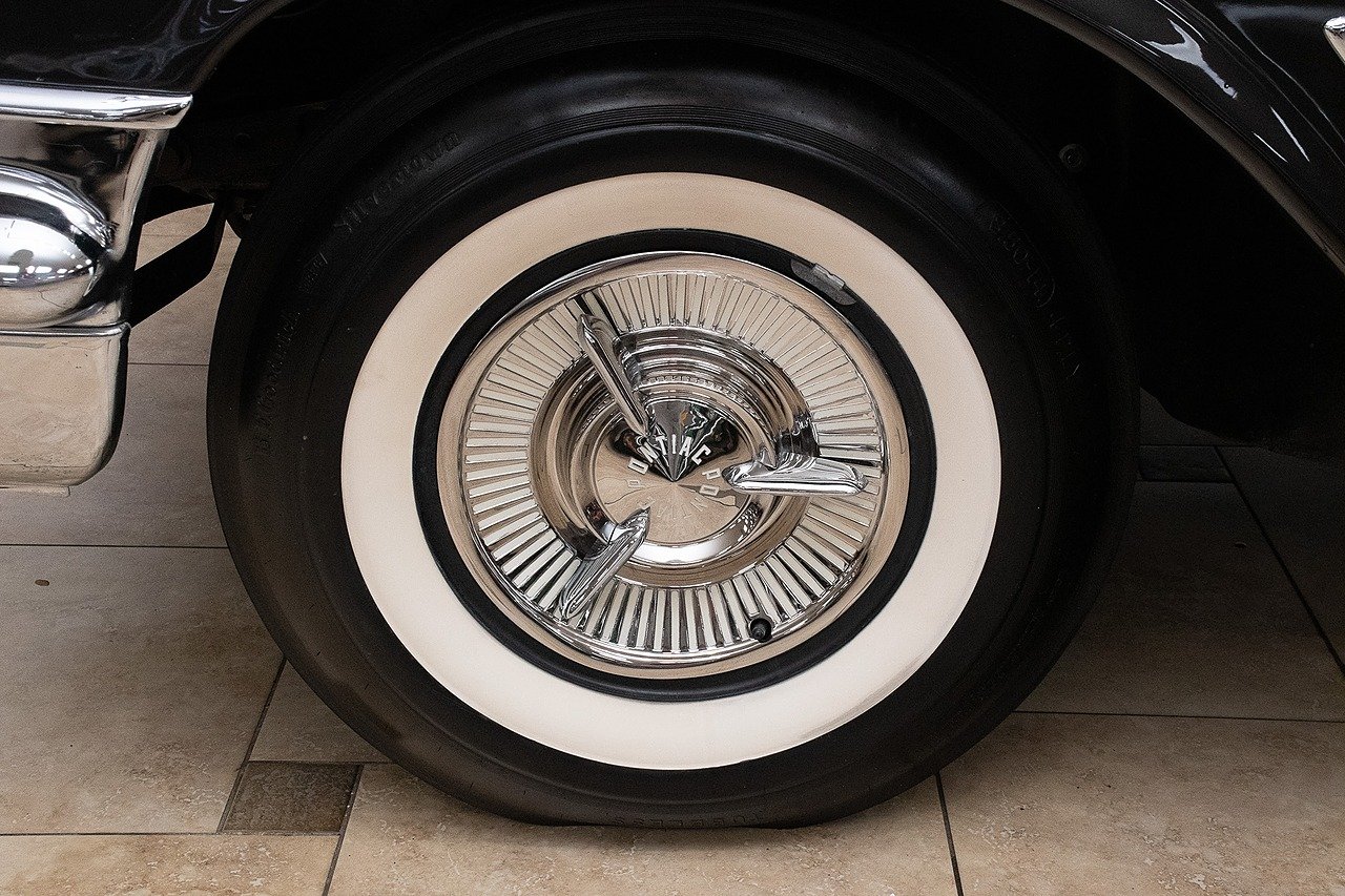 1957 Charcoal Gray Pontiac Bonneville