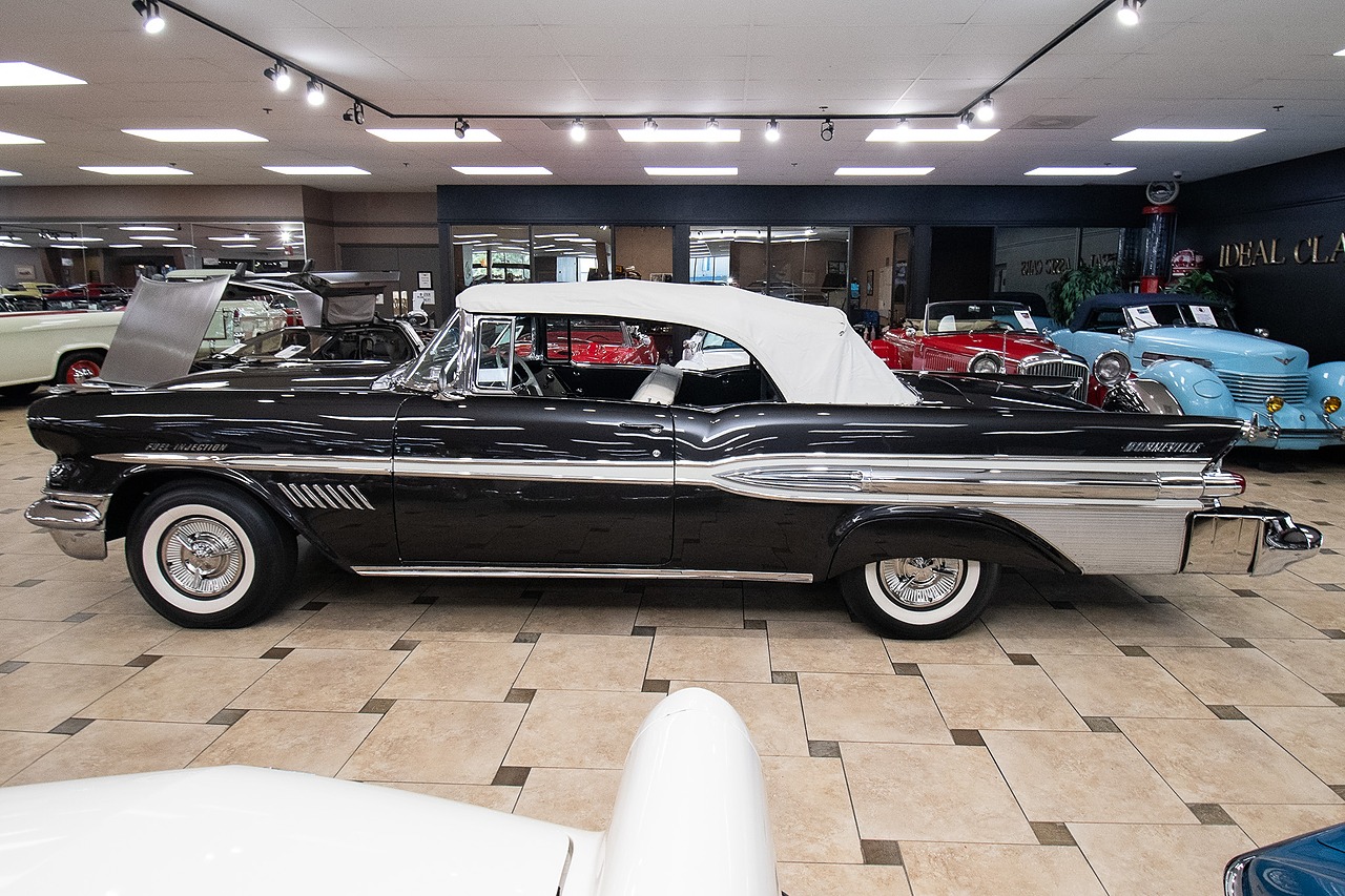 1957 Charcoal Gray Pontiac Bonneville