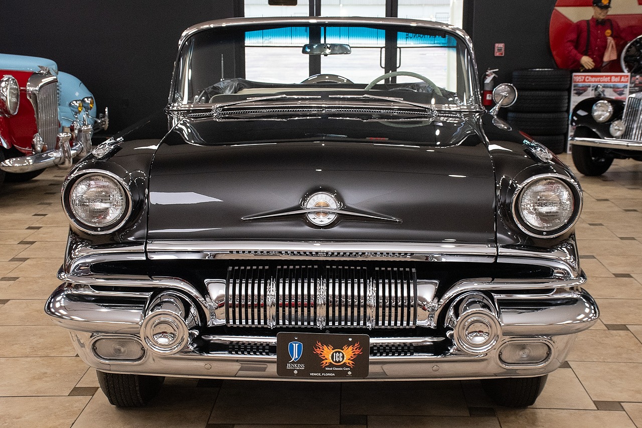 1957 Charcoal Gray Pontiac Bonneville