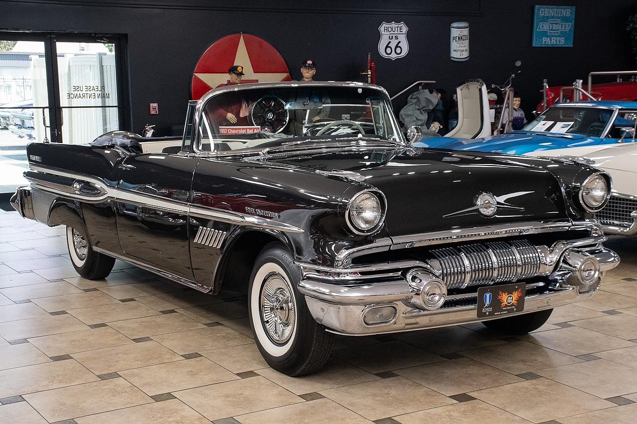 1957 Charcoal Gray Pontiac Bonneville