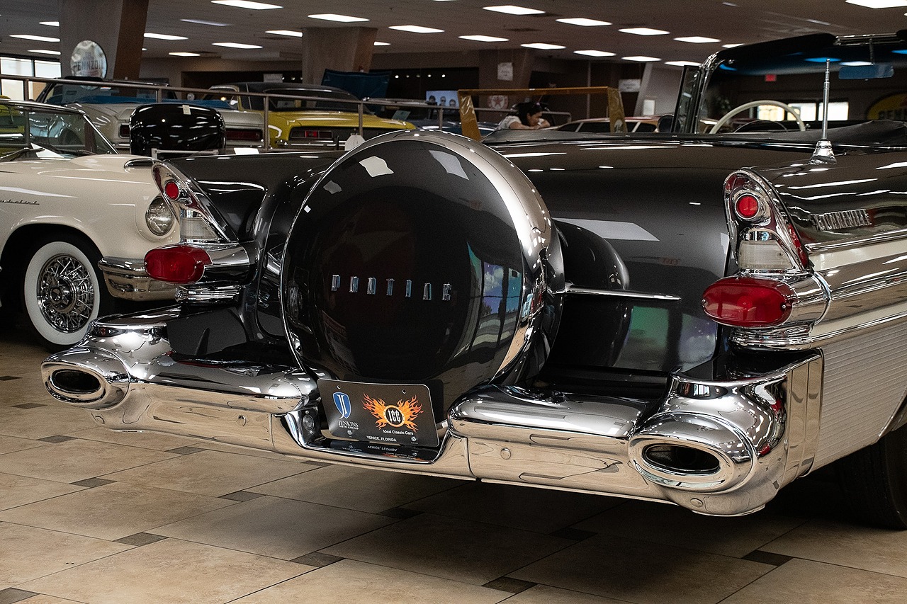 1957 Charcoal Gray Pontiac Bonneville