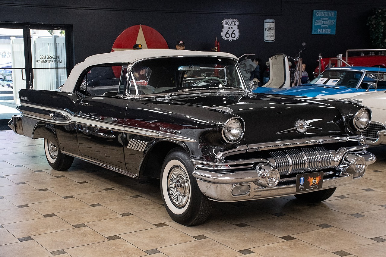 1957 Charcoal Gray Pontiac Bonneville