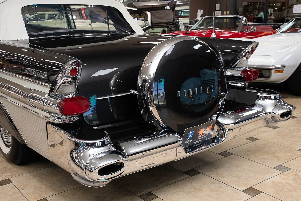 1957 Charcoal Gray Pontiac Bonneville