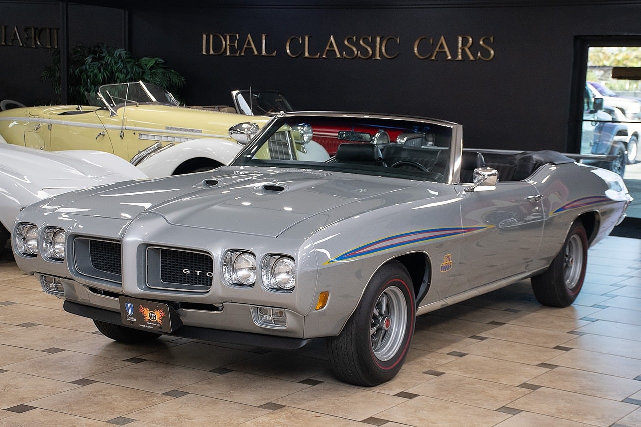 Palladium Silver Poly 1970 Pontiac GTO Coupe 4-Speed Manual