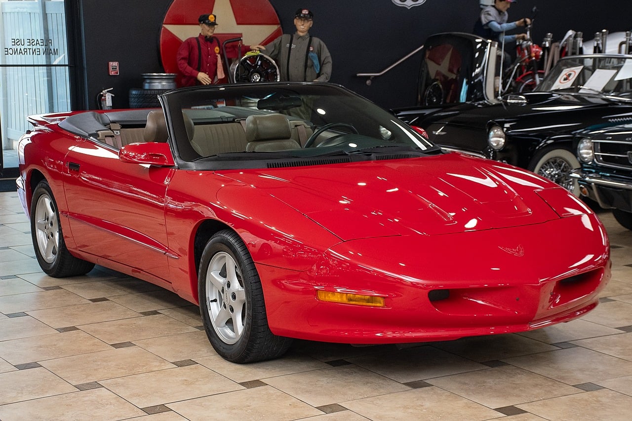 View vehicle photo 7