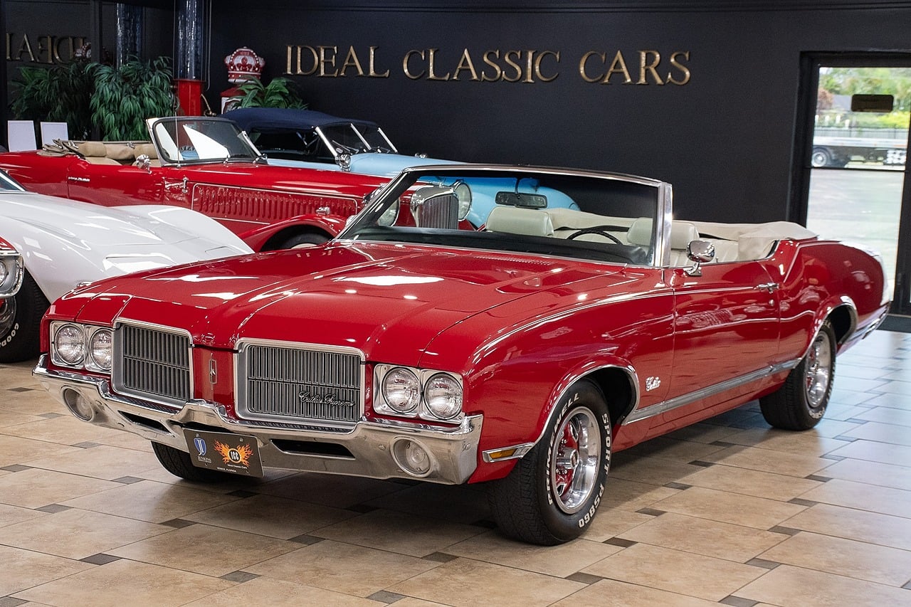 Matador Red 1971 Oldsmobile Cutlass Coupe Automatic