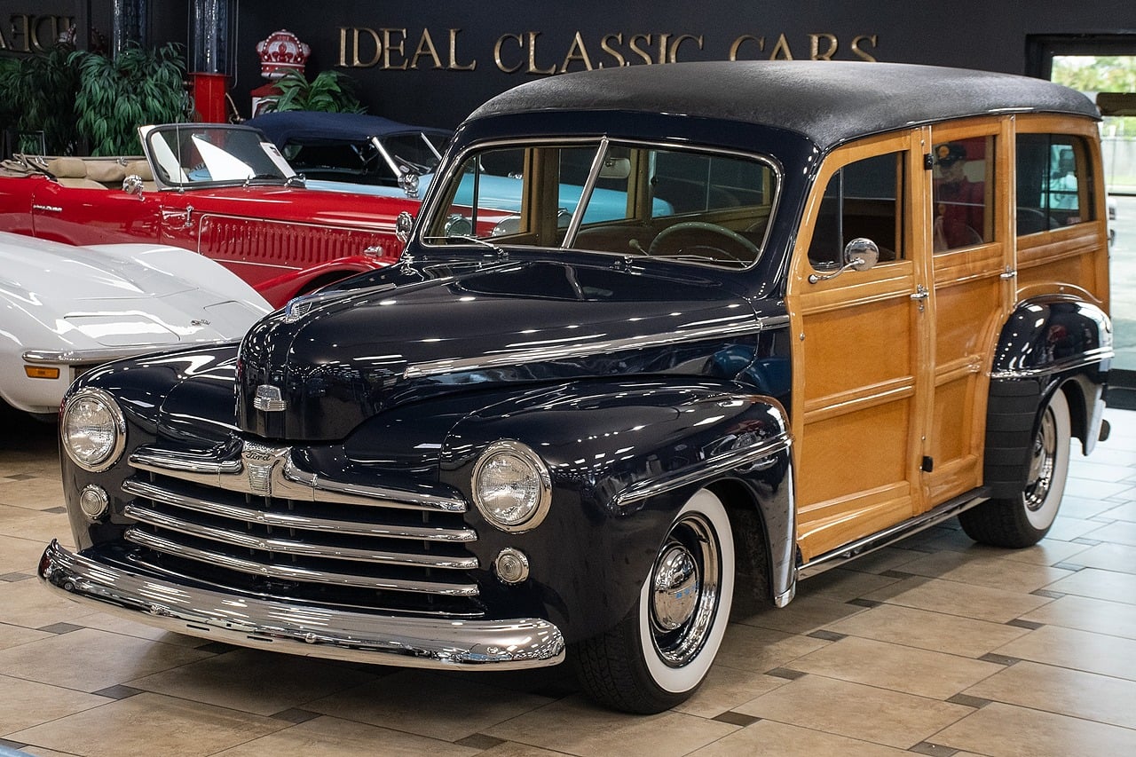 Dark Blue 1947 Ford Super Deluxe Automatic