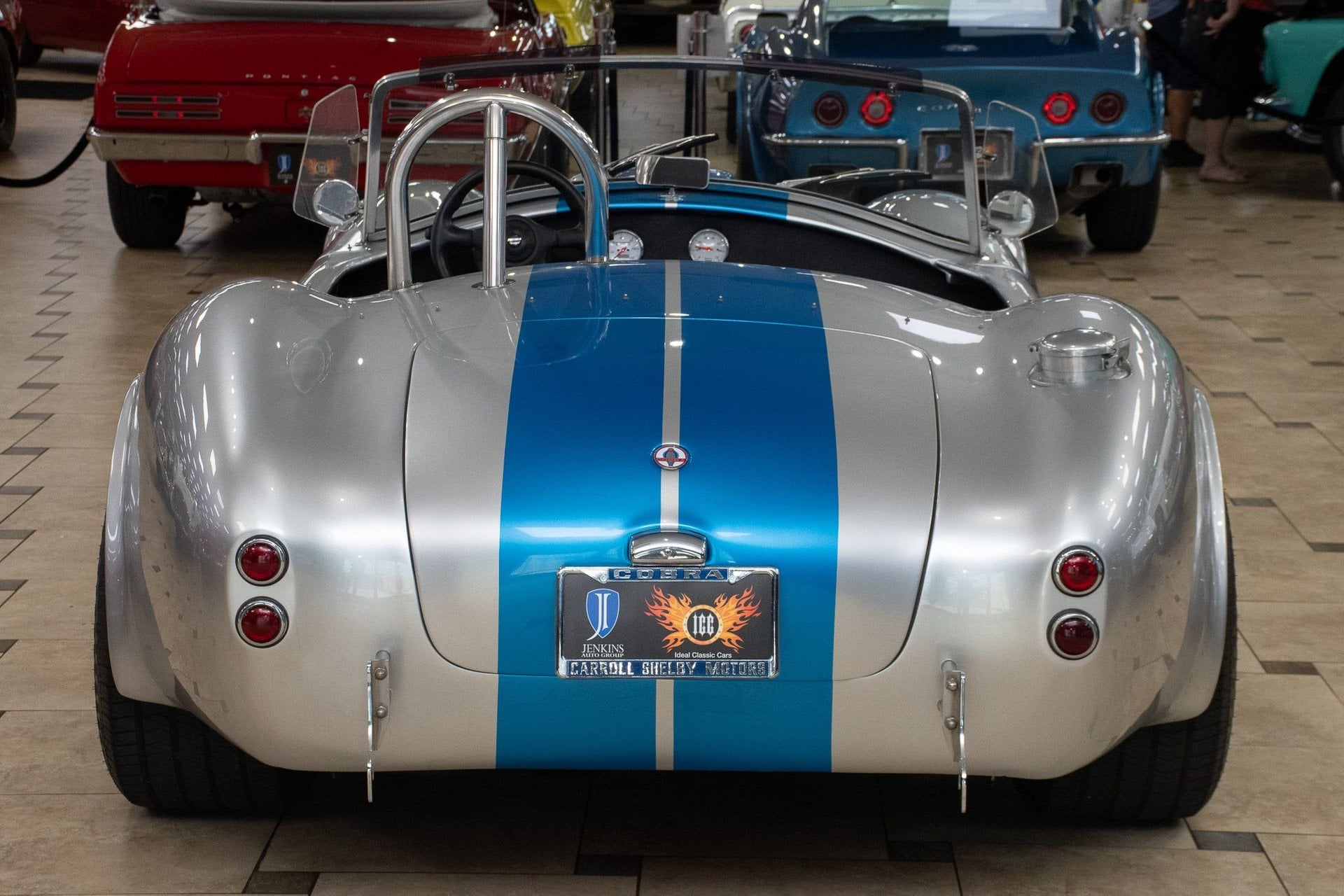 View vehicle photo 6