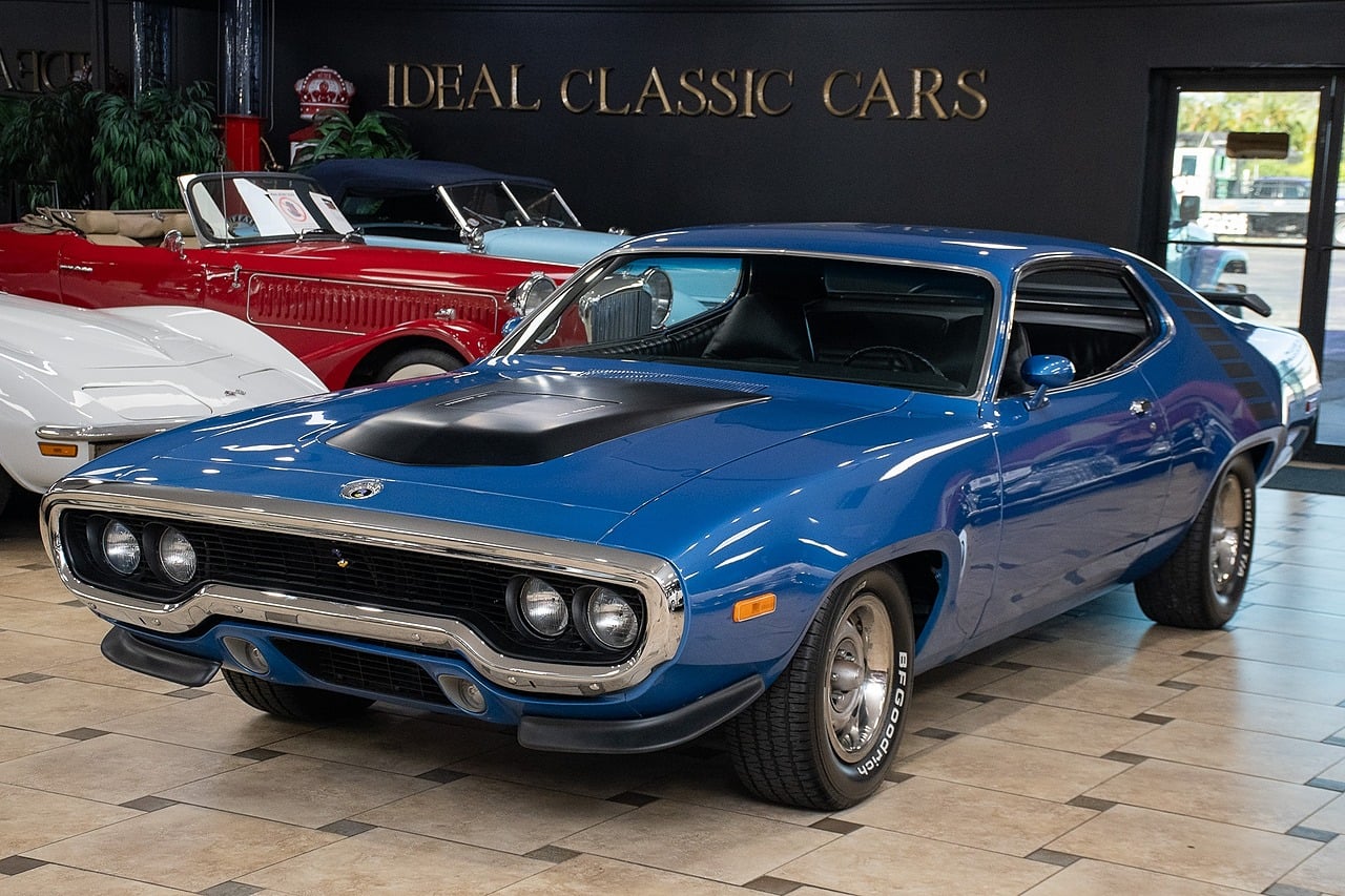 True Blue Poly 1972 Plymouth Road Runner Coupe 4-Speed Manual