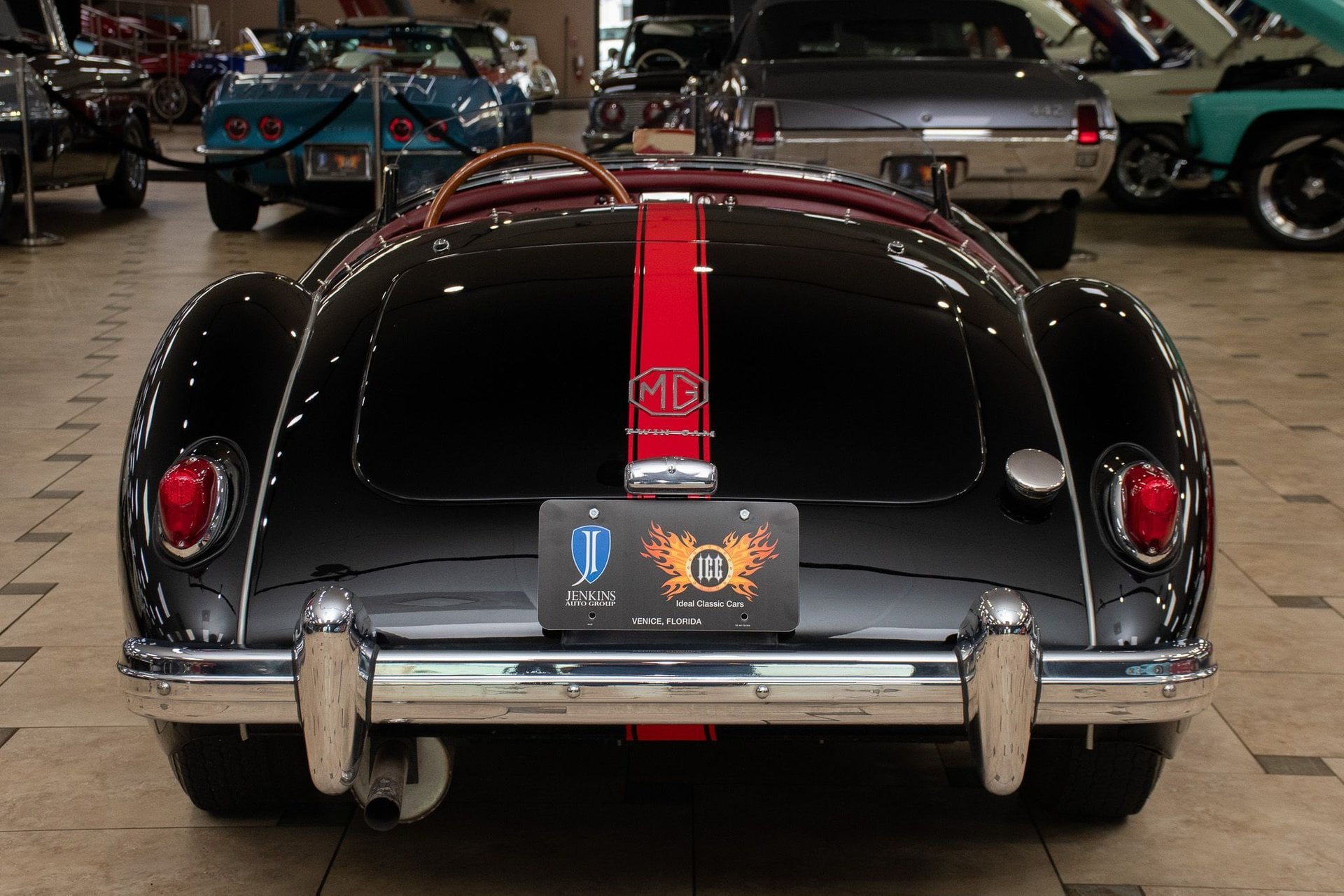 View vehicle photo 6